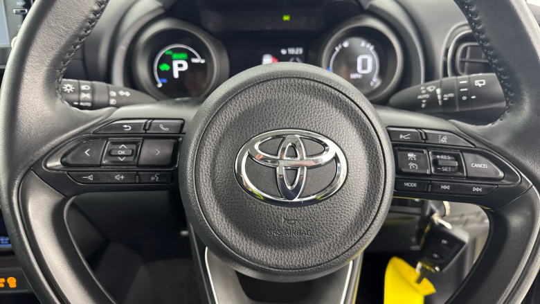 Toyota Yaris 1.5 Hybrid Design 5dr CVT Hybrid Hatchback